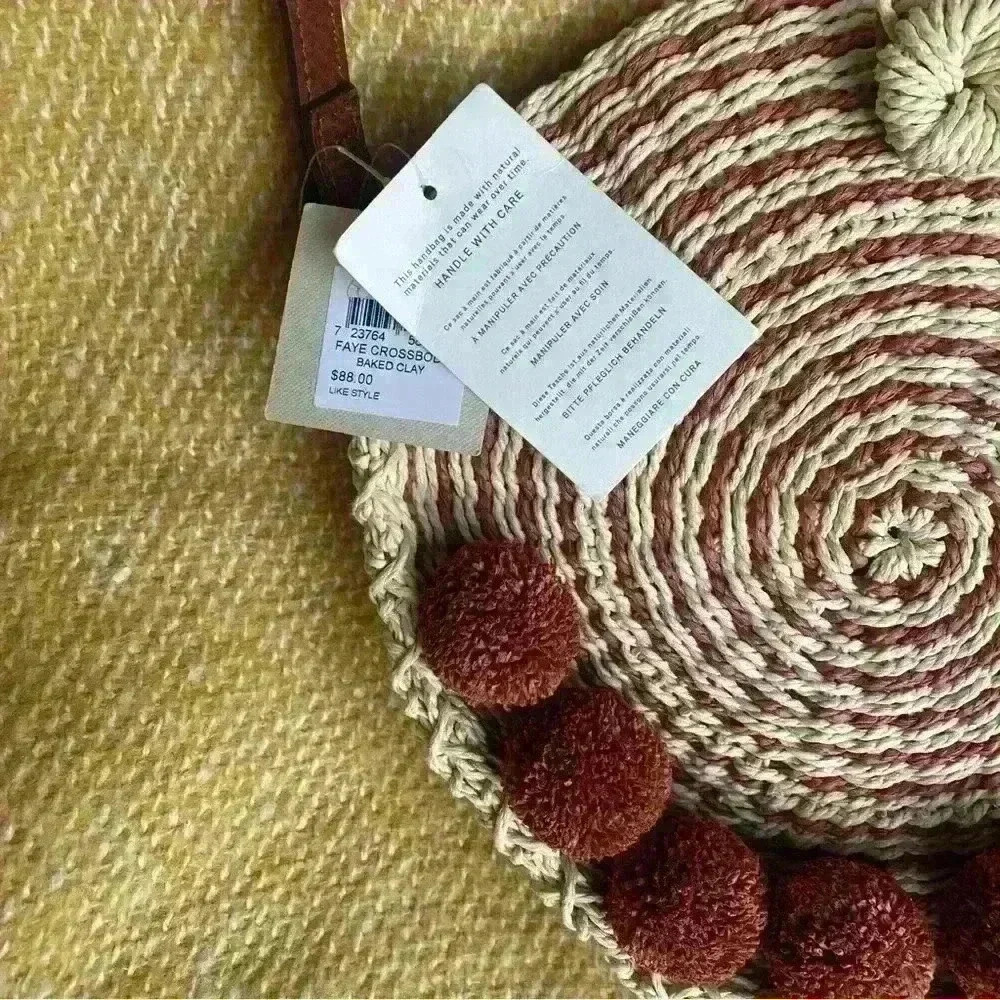 NWT Fossil Faye Baked Clay Round Straw Boho Crossbody - Picture 11 of 12